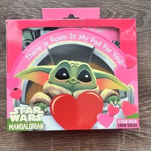 NIB Women's Star Wars The Mandalorian Valentine's Day 3 Pack Crew Socks Sz 4-10
